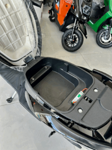 Scooter-Elétrica-Conduzza-MONACO-1000W-BANCO