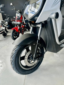 Scooter-eletrica-KAPPAK-KN8-freio-a-disco