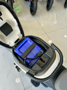 Scooter-eletrica-SUDU-A2-S-bateria