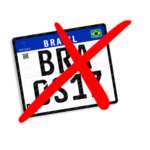 placa com X vermelho